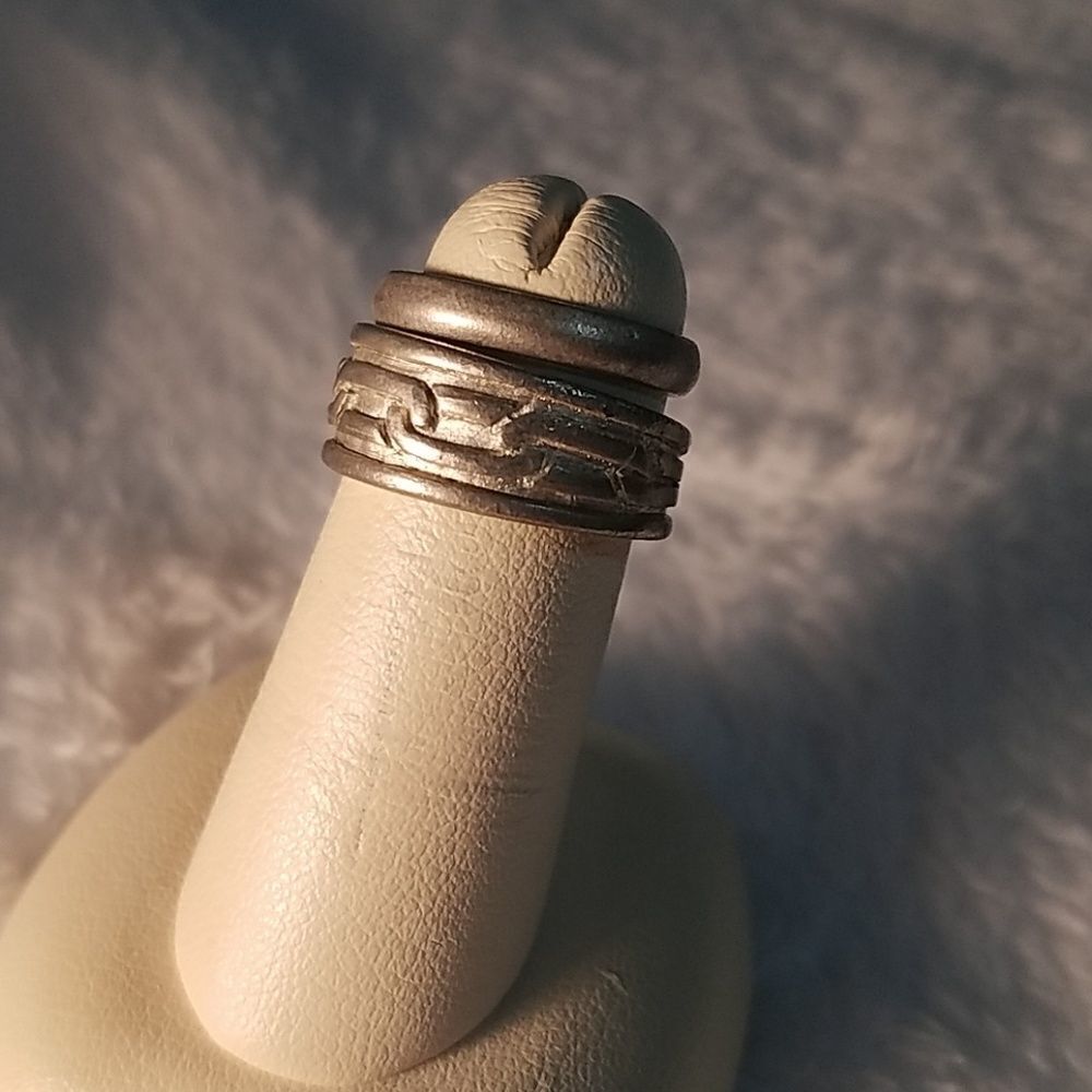 Bundle of 2 Silver Colored Toe Rings